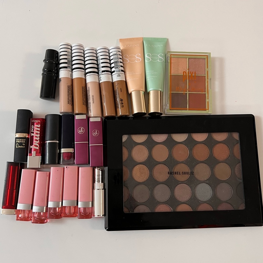 Makeup lot